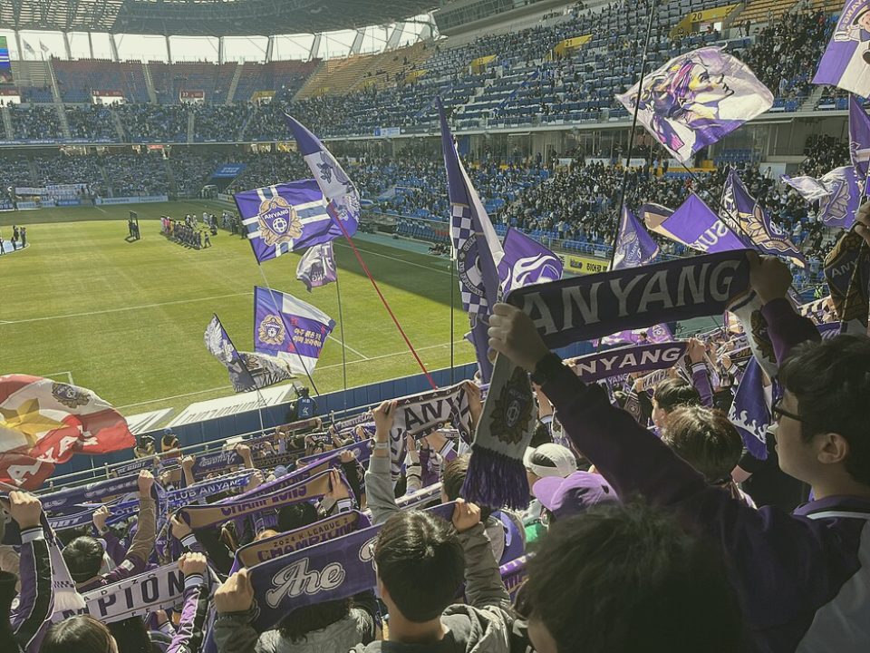 欧冠赛季焦点：皇家马德里·高位压迫与后场出球深度分析
